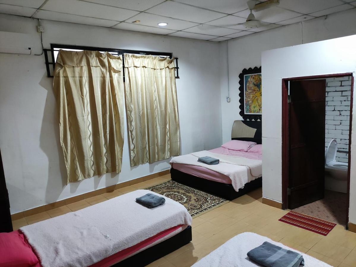 بانتايْ تْشينانغ Kencana Guest House الغرفة الصورة
